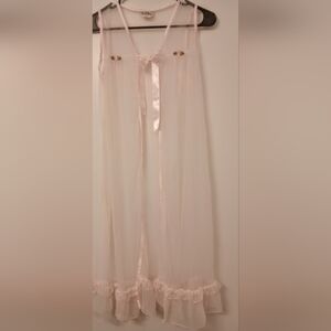 Elegant Sheer Pink Nightwear with Roses by Laura Dare, Size S, Soft, Like New